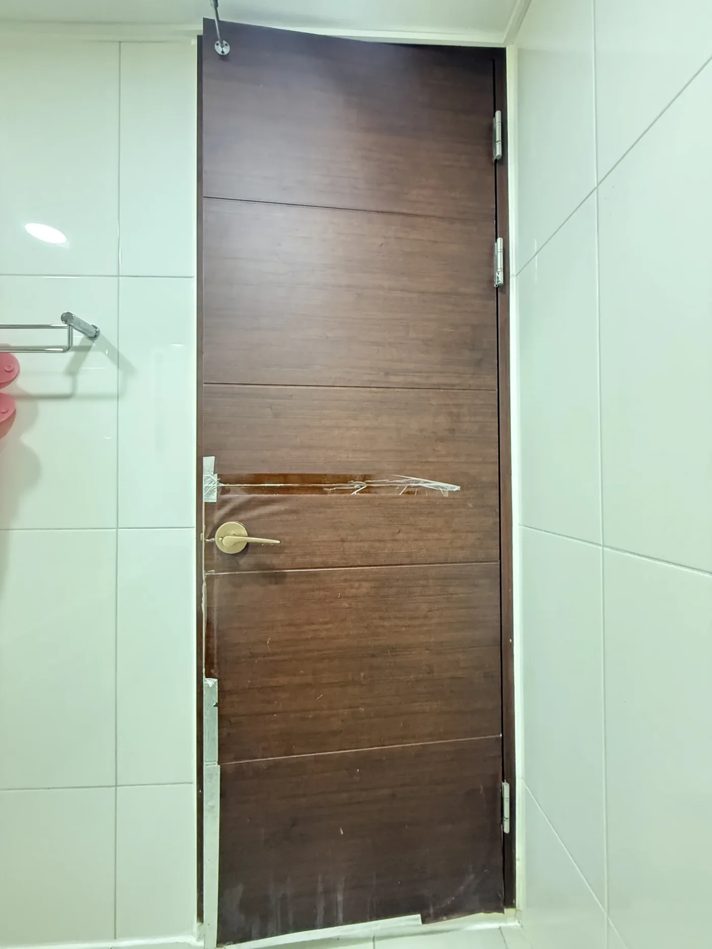 화장실문 교체 시공 전 사진